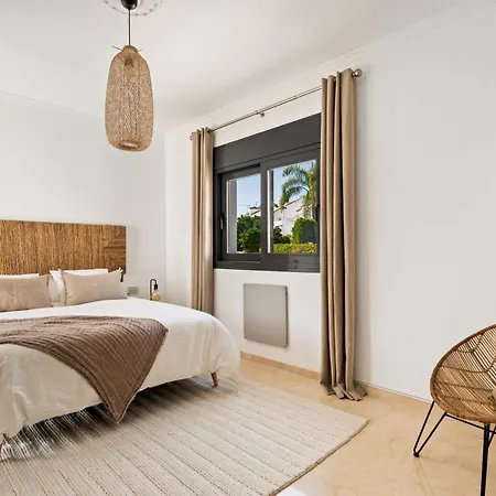 Banus - - Just A Few Steps From The Port-beach Marbella